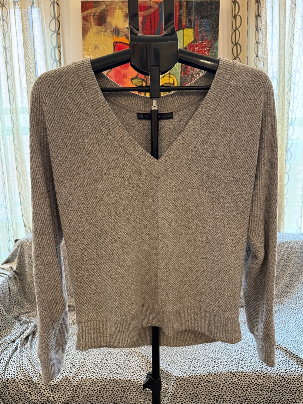 White House Black Market Gray V-Neck Ribbed Knit Sweater